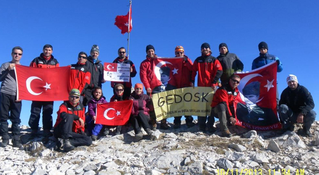 GEDOSK Atatürk’ü Uludağ Zirvesinde Andı