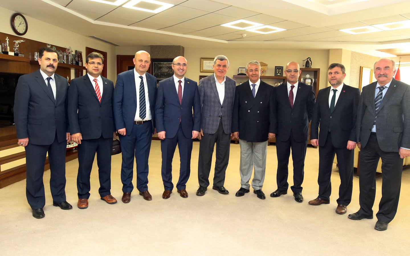 Karaosmanoğlu, il başkanlarını ağırladı