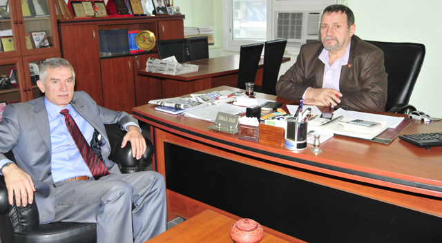 Pala gençlerle buluştu