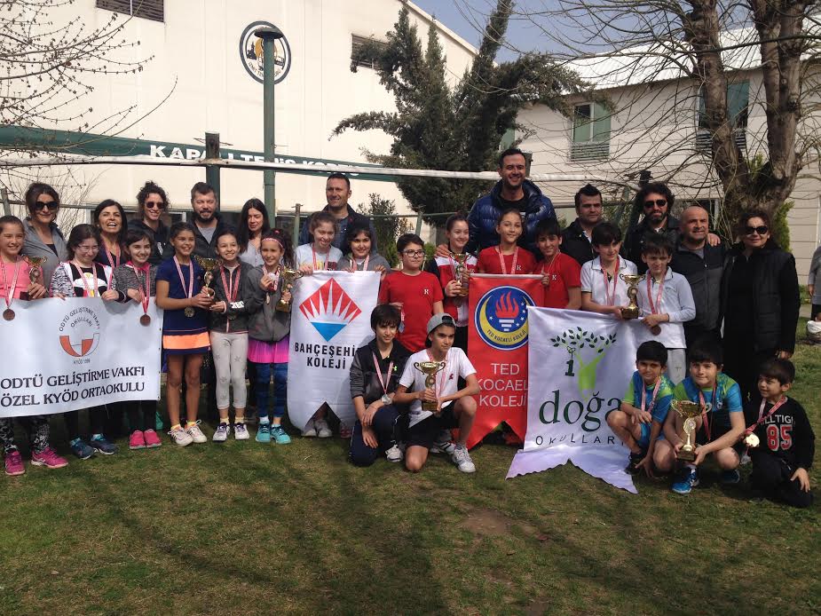 ÖZEL İLİM TENİSTE KOCAELİ 1.Sİ