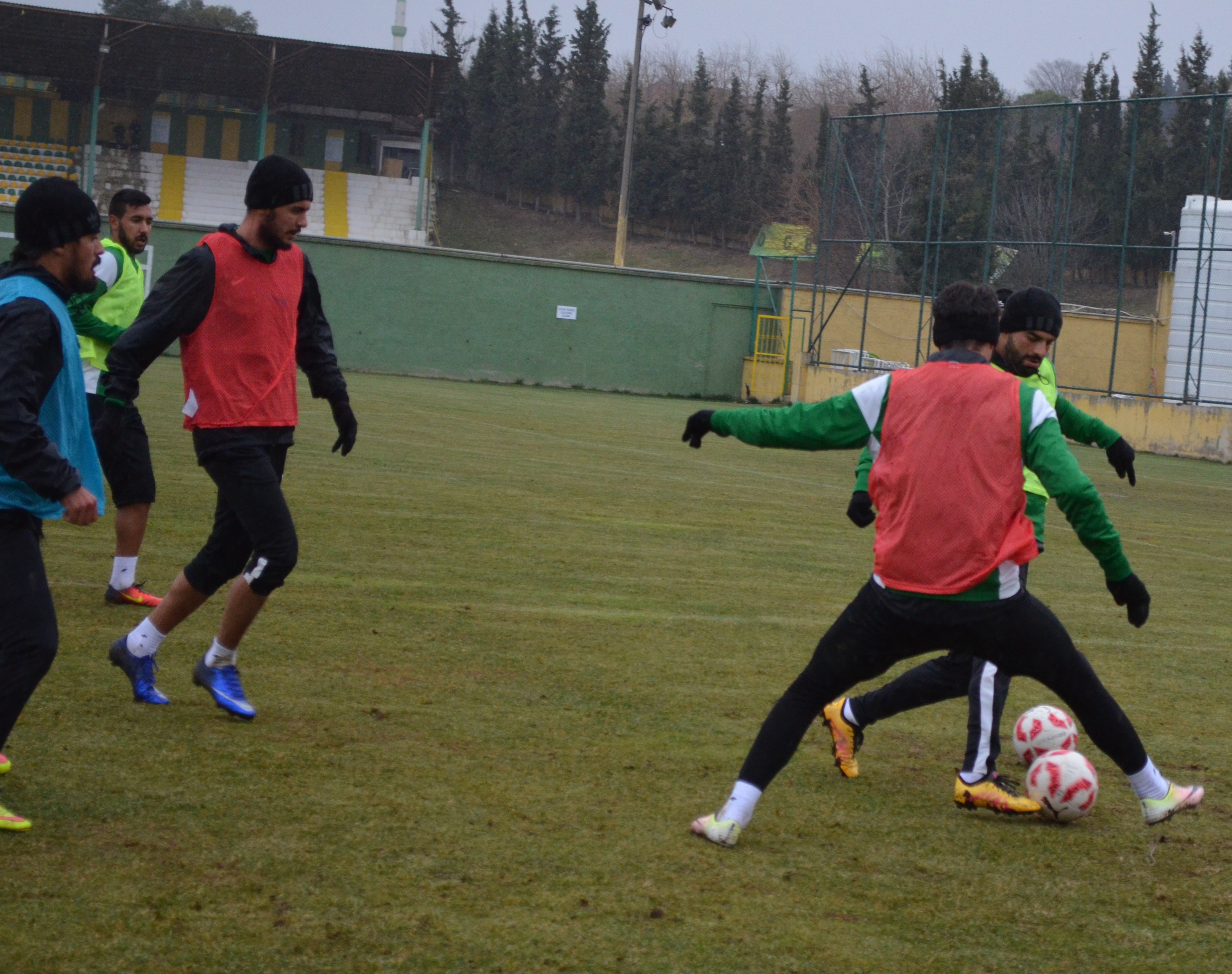 PLAY-OFF’LAR AĞIR BASIYOR