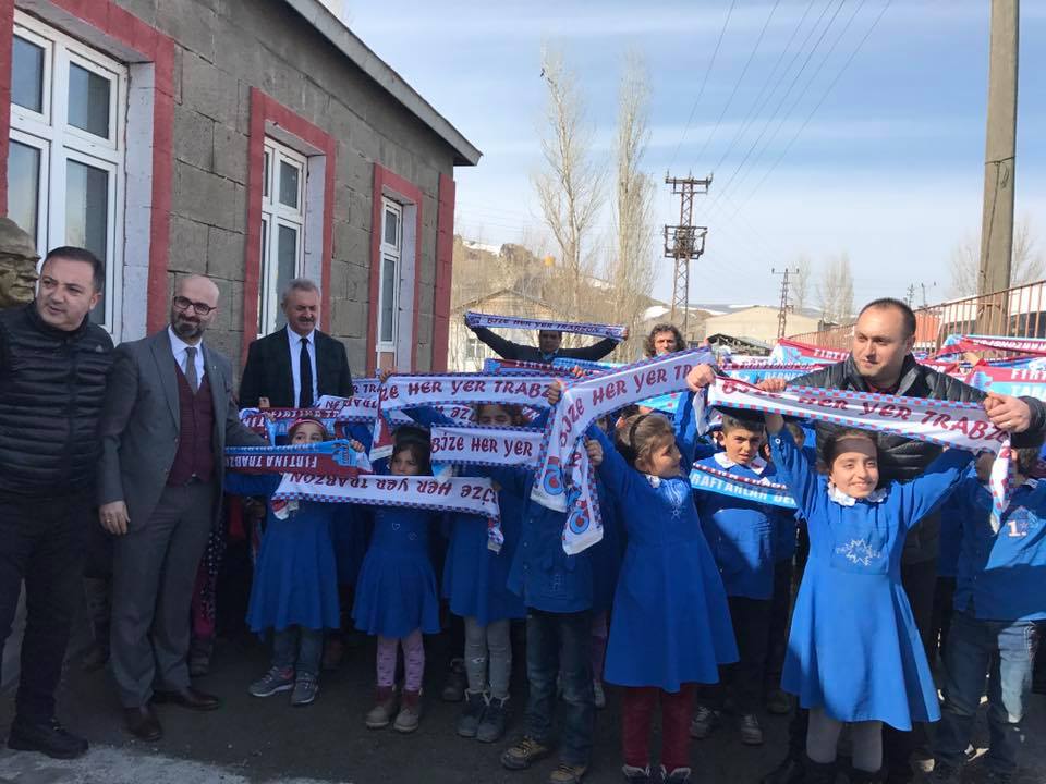 TRABZONSPOR SEVGİSİ SINIR TANIMIYOR