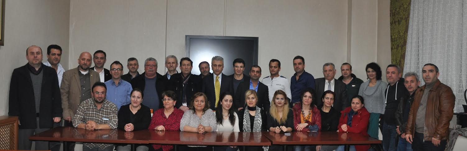 “Hükümet kamu çalışanlarına şaşı bakıyor”