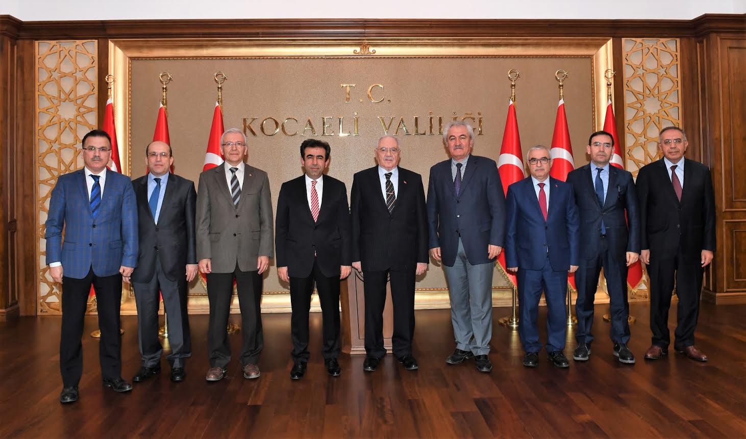 Eski Bakan Gönül’den Güzeloğlu’na ziyaret