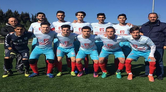 DİLOVASI ELİNDEKİ MAÇI VERDİ