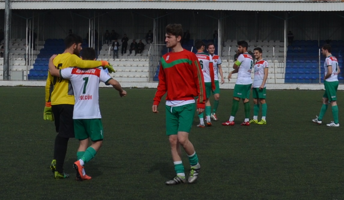 GİDİN KUMDA OYNAYIN