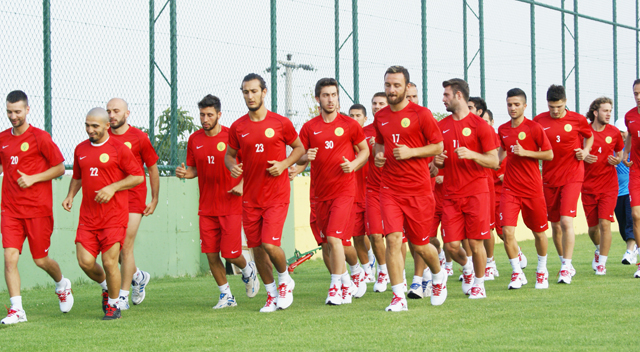 Forma aslanın ağzında