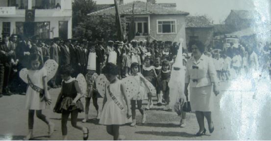 Gebze’de eski bir 23 Nisan bayramı