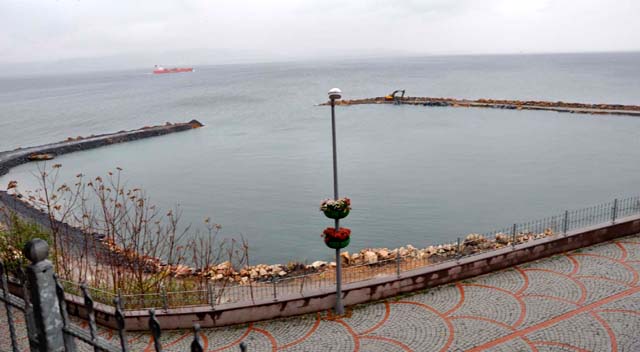 Darıca'lı balıkçılar barınağı bekliyor