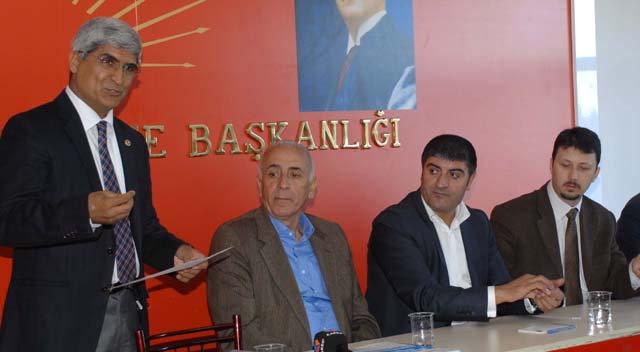 “CHP barış sürecine katkı sunuyor, AKP engelliyor”