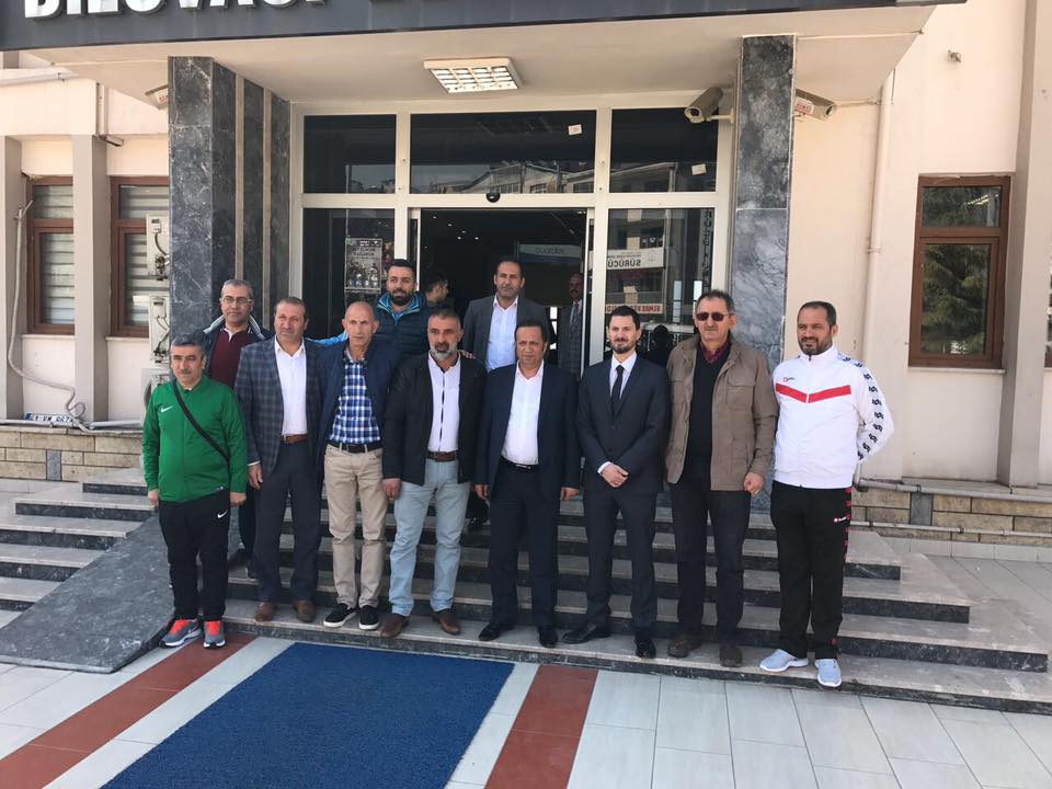 DİLOVASI GENÇLERİ IŞIK SAÇIYOR