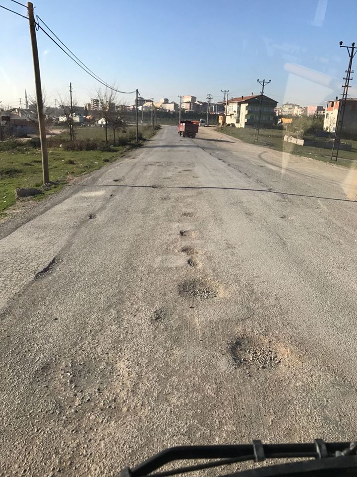 Gaffar Okan Caddesi yolu köstebek yuvası gibi!