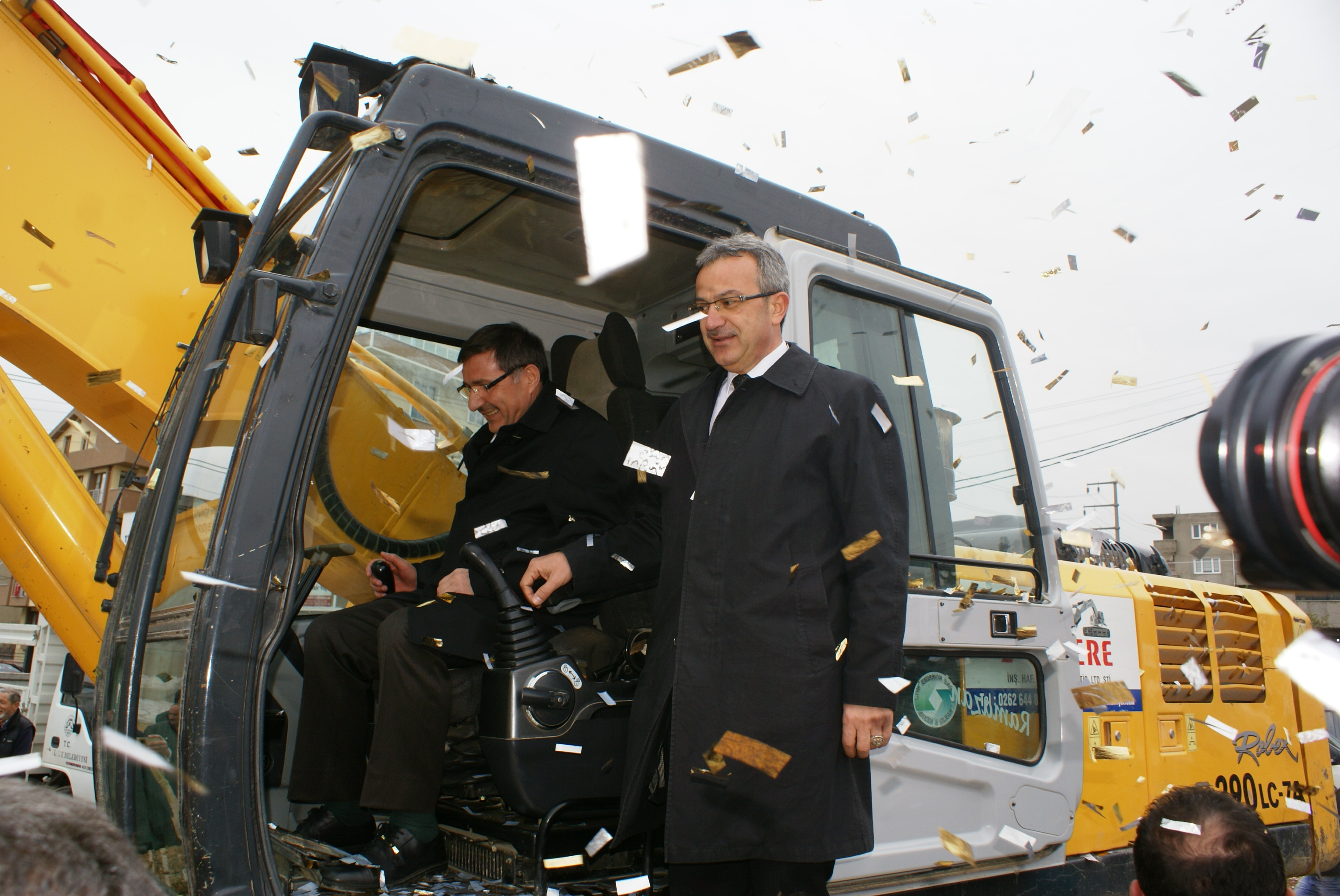 Poliklinikte ilk kazma vuruldu!