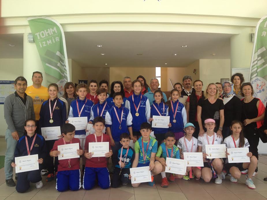 ÖZEL İLİM ÖĞRENCİLERİ TENİS’TE  BÖLGE BİRİNCİSİ OLDU