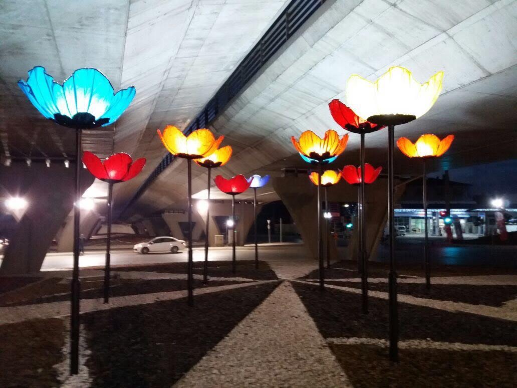 Gelincik motifli aydınlatmalar yapıldı