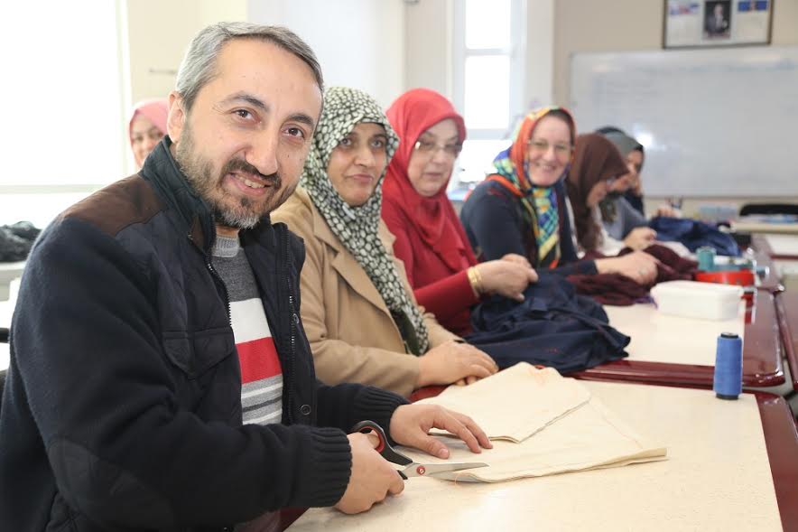 Her gün 115 km yol geliyor