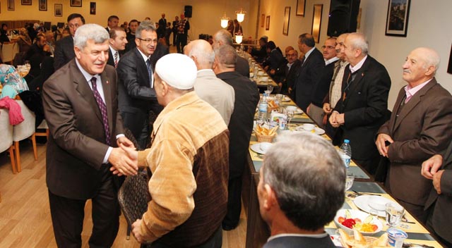 Başkanlardan hacılara tebrik