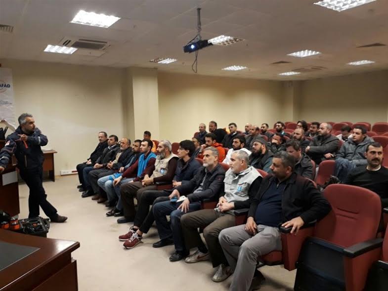 AFAD eğitimlerini sürdürüyor