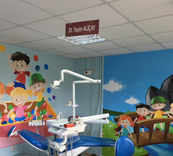 Çocuk kliniği renklendi