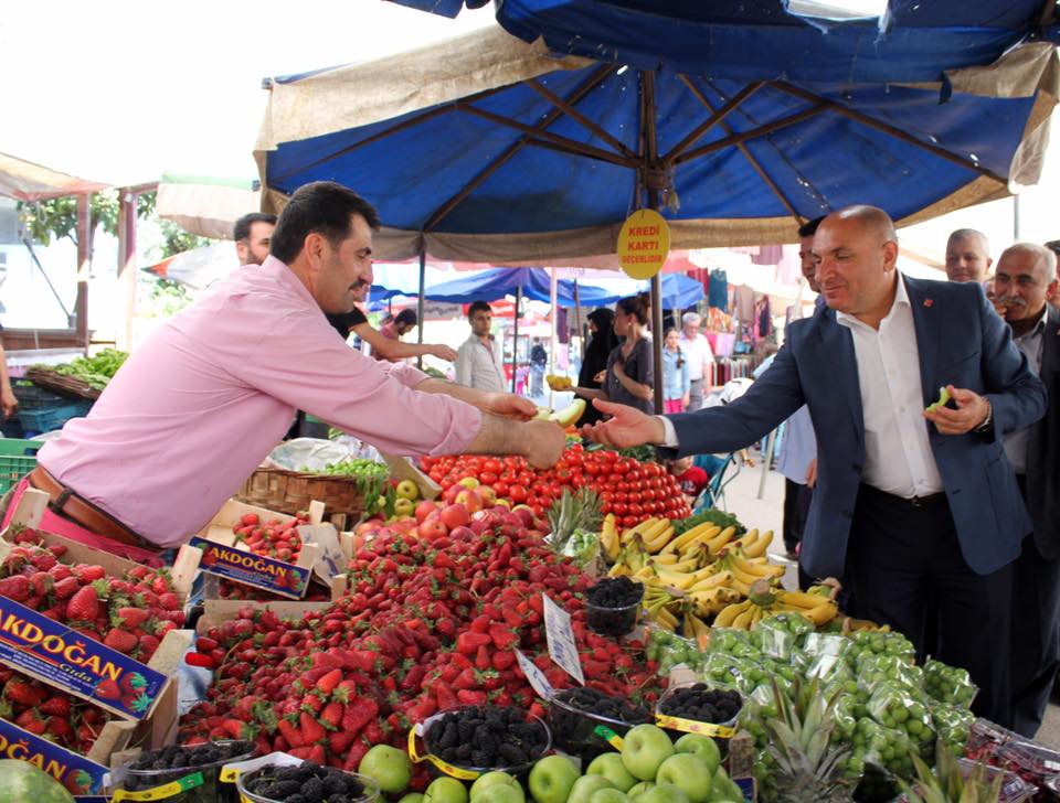 Tahsin Tarhan’dan domates tepkisi