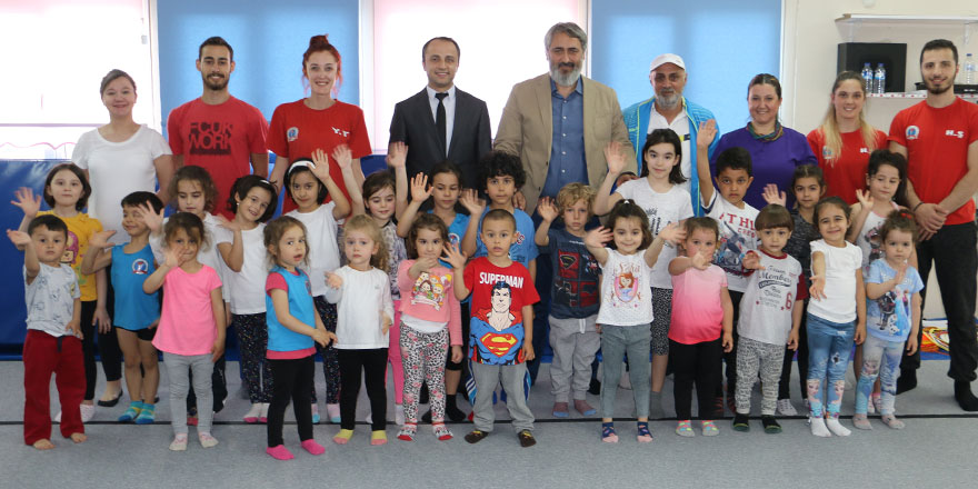 Aydın, yıldızları ziyaret etti