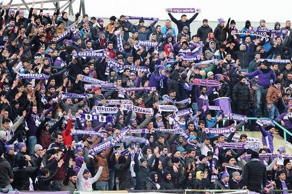 TARAFTAR İSTİFAYA KARŞI