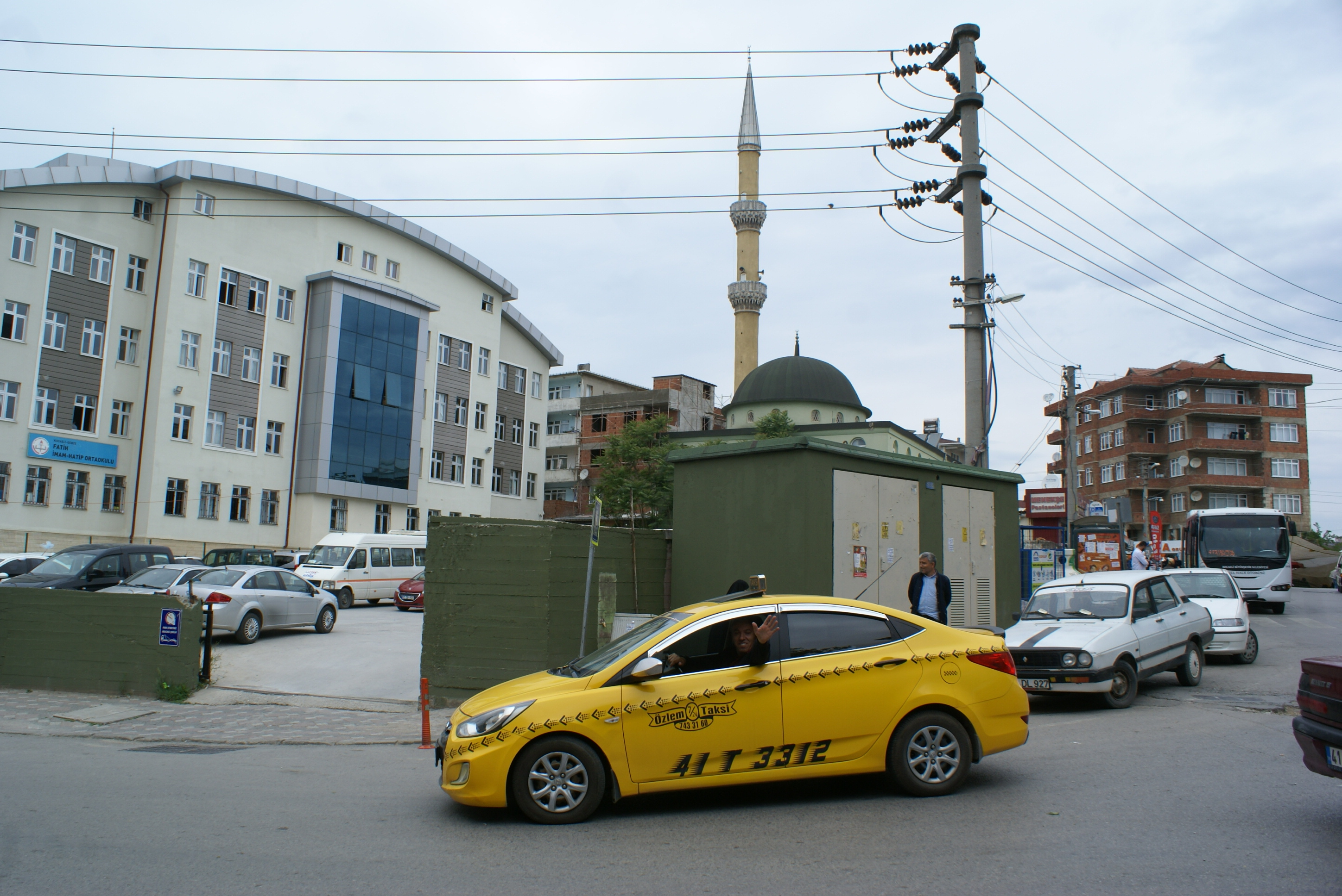 TARİHİ SARI CAMİ YIKILACAK  Meydan projesi onaylandı