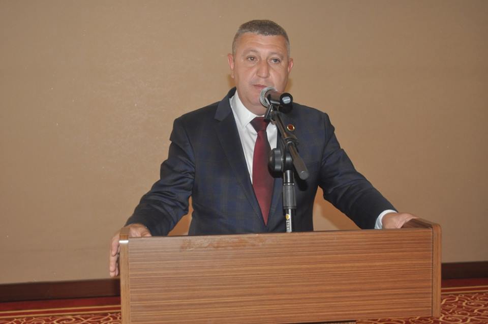 Kongreye kısa bir süre kala Gebzespor’da ciddi hareketlilik yaşanıyor.  GEBZESPOR’DA SADIK GÜVENÇ SESLERİ