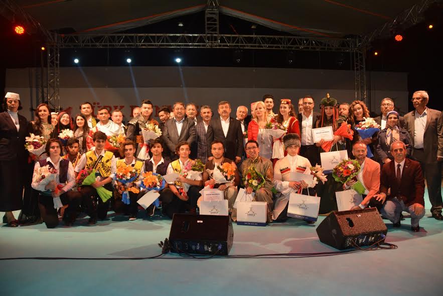 14 FARKIL TÜR KDEVLETİNDEN KATILIM OLDU:    Darıca’da  gençlik şöleni