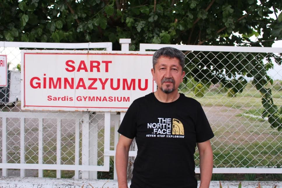 Rıdvan Şükür, Sardes’te Kral yolu'nun başında.