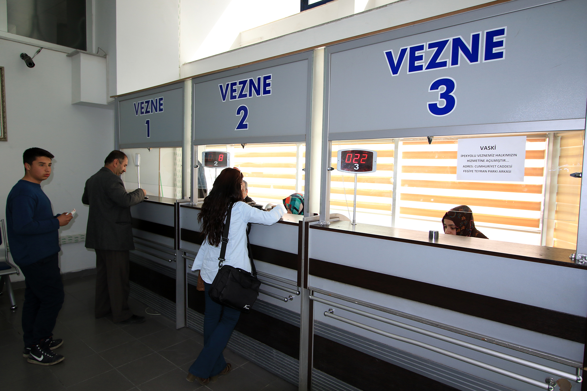 Vezneler hafta sonu açık