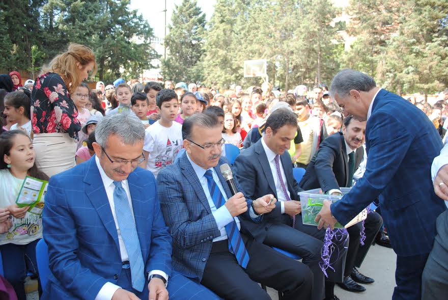 GEBZE KROMAN ÇELİK İLKOKULUNUN:  Yaz Şenliğine ilgi yoğundu