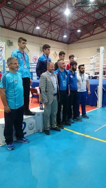 Boksörlerden İki Türkiye Deresi