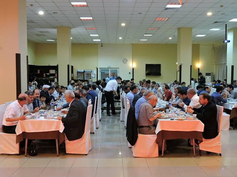 GEBZE ÖĞRETMENEVİNDE:  İLKÇEV iftar yemeği düzenledi