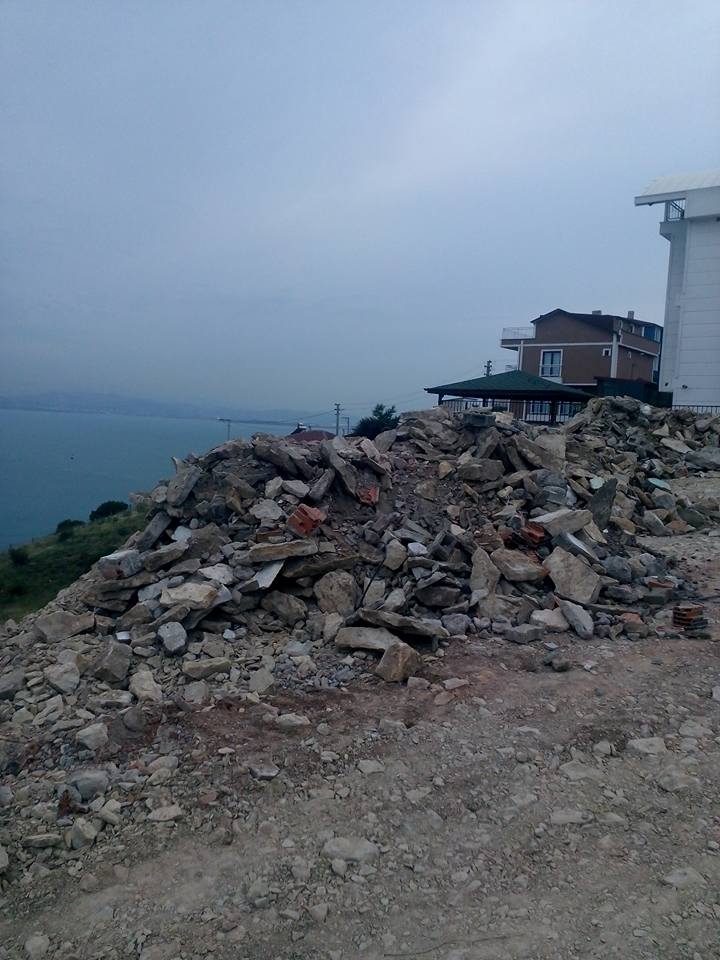 VATANDAŞ TEPKİ GÖSTERDİ:  Tavşancıl’da çevre kıyımı!