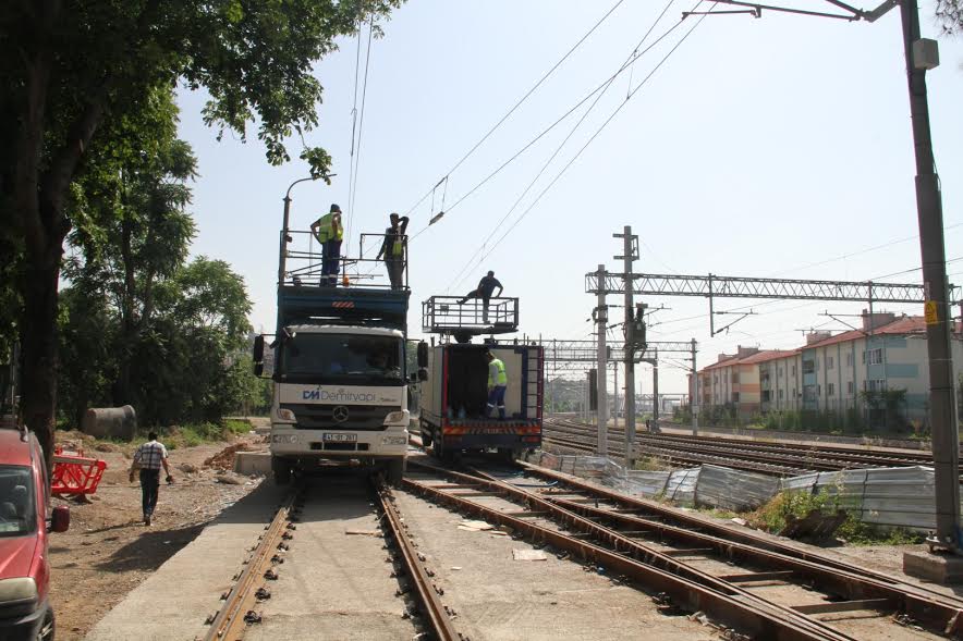 AKÇARAY:  Tramvay’da tel montajı bitti