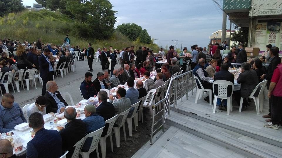 CHP Darıca'dan iftar yemeği