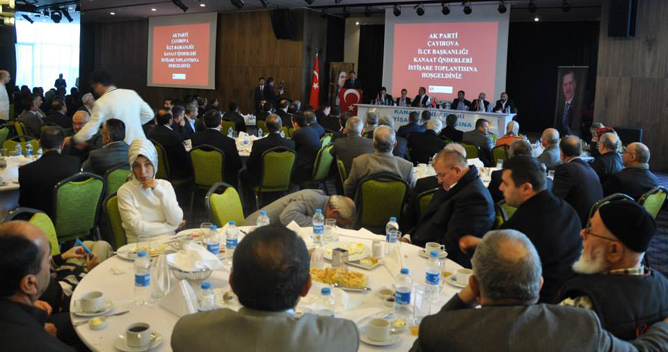 AKP Çayırova kanaat önderleri topladı