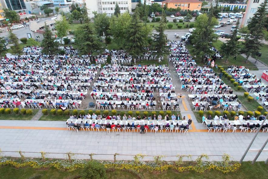 Güzeller ve Arapçeş iftar da buluştu