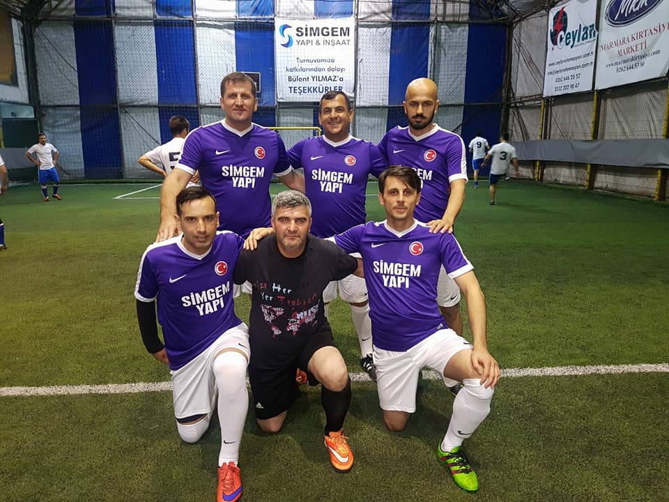 SİMGEM YAPI YARI FİNALDE