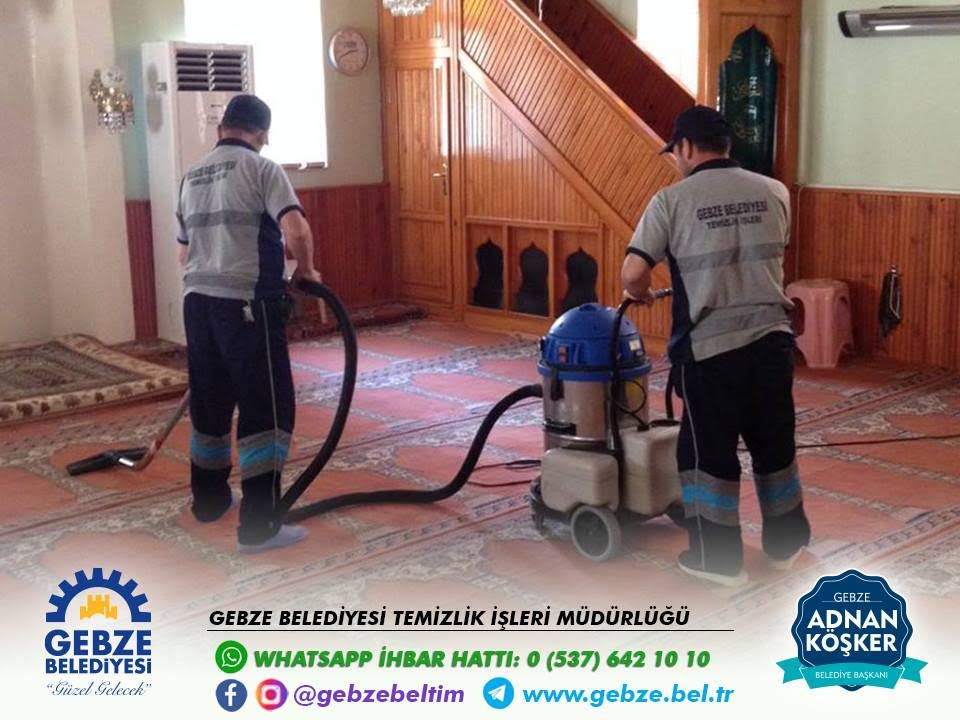 Belediyeden camilerde temizlik çalışmaları