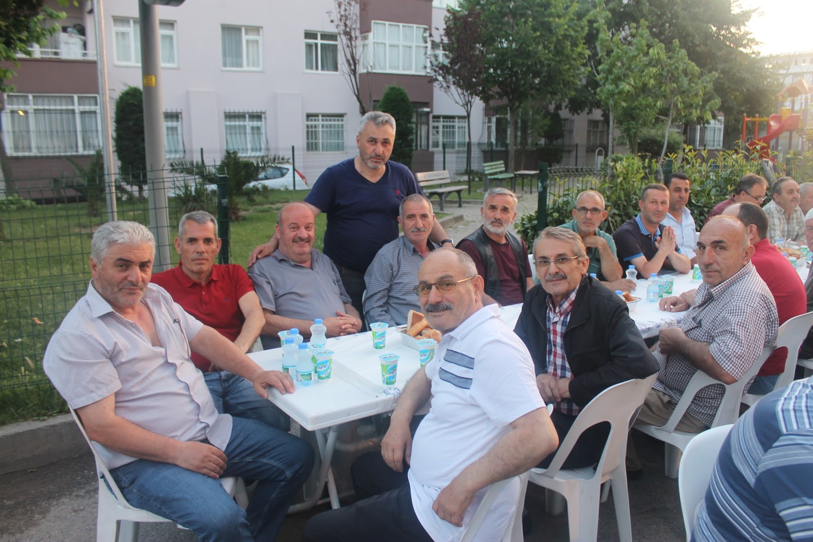 Sağlamların İftarına yine yoğun katılım oldu