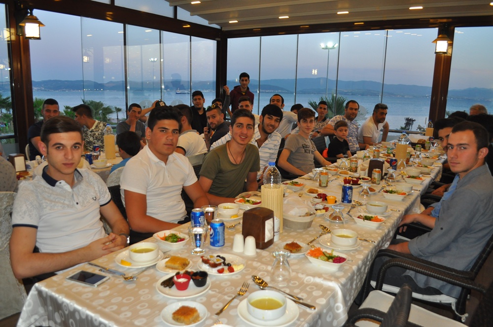 ÇINARLATI İFTAR’DA BULUŞTU