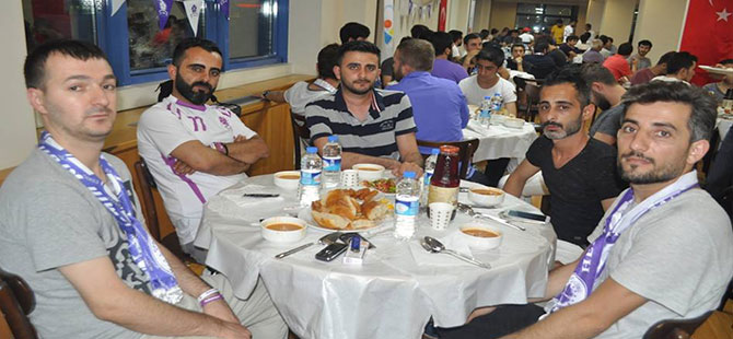 ESKİÇARŞI  İFTARDA BULUŞUYOR