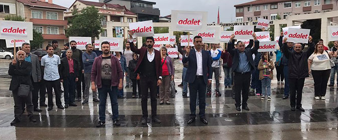 CHP Darıca’dan ‘Adalet’ eylemi