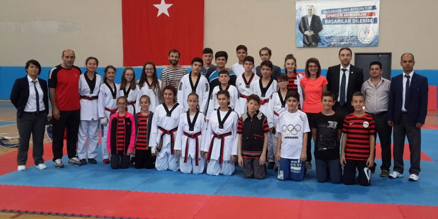 Taekwondocularından beş birincilik