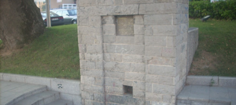 Tarihi çeşme ilgi bekliyor