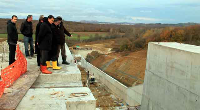 Bürokratlar Namazgah Barajını inceledi