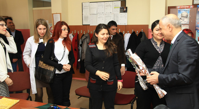 Akbaş’tan Kadın Hakları Günü mesajı