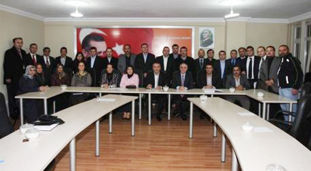 AKP Çayırova’da yönetimde değişim yapıldı